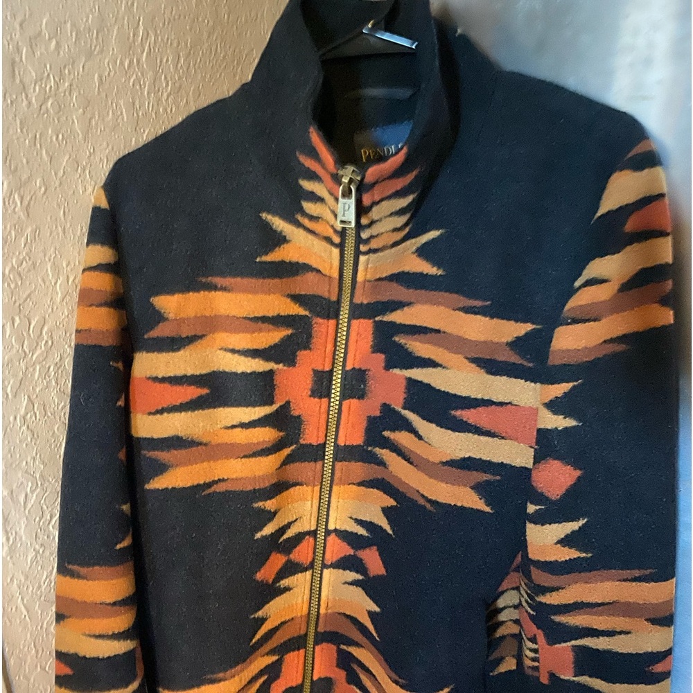 Pendleton wool coat, double zipper long jacket to your bottom.